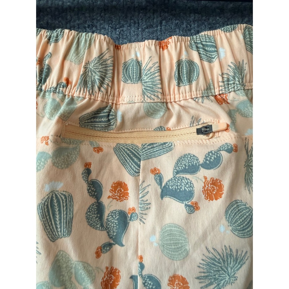 The North Face Womens Peach Cactus Print Active Shorts Small Back Zip Pocket‎ - Picture 6 of 8